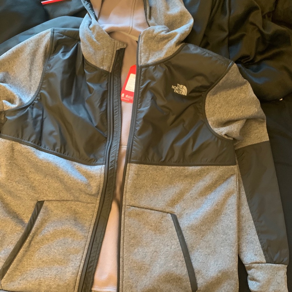 Grey north face hoodie
